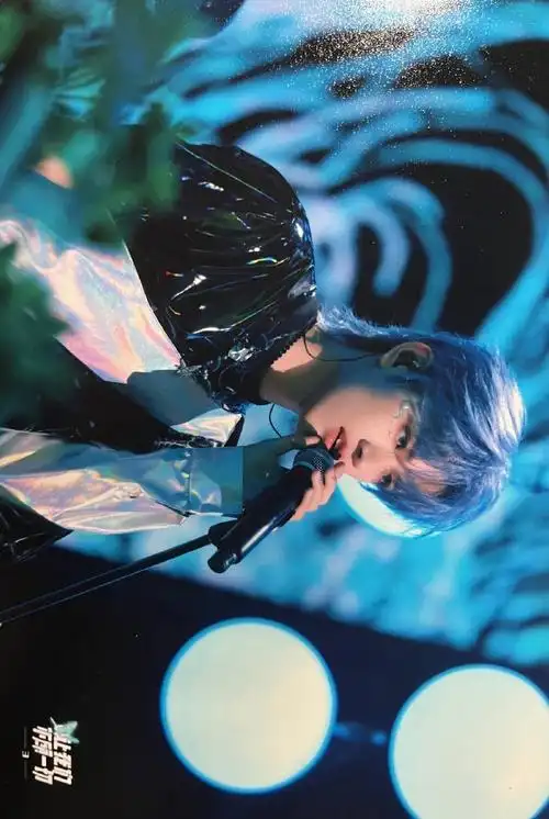 张极 时尚焦点icon