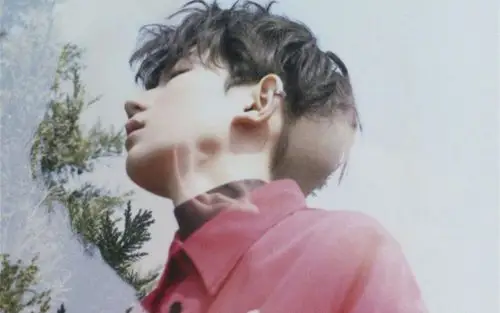 王源帅气户外写真图片桌面壁纸