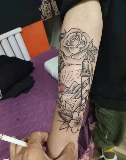 灯塔,小臂纹身图片_手臂纹身图案