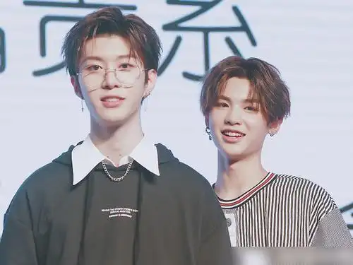 范丞丞黄明昊(皇权富贵cp)这对cp有惊艳到你了吗?你嗑吗?