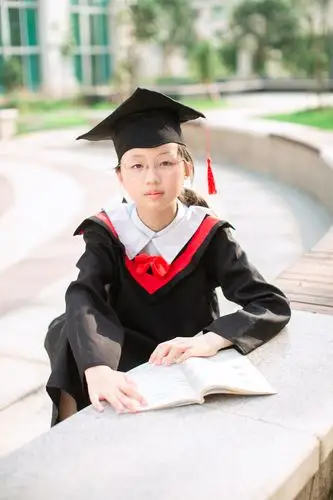 学院路小学毕业照——个人写真照