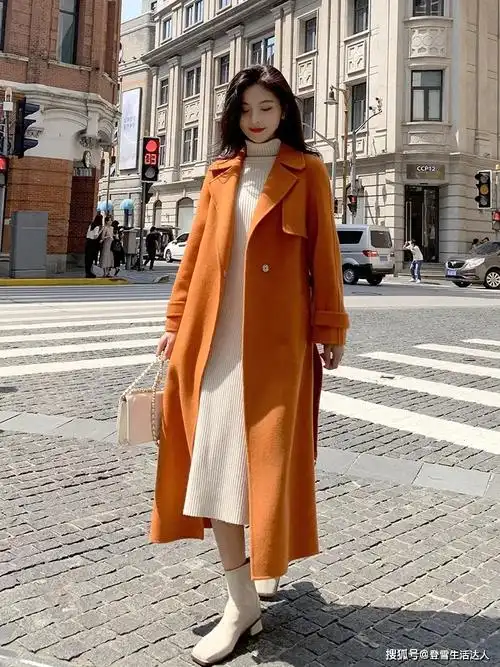 原创大衣和裙子的搭配这样搭穿出优雅气质