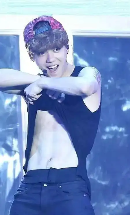 网友:过度健身吸引同性|腹肌|鹿晗_网易订阅