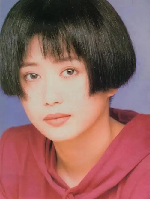 90年代当红女歌手回归后开多场演唱会,经典歌曲成三代人的回忆