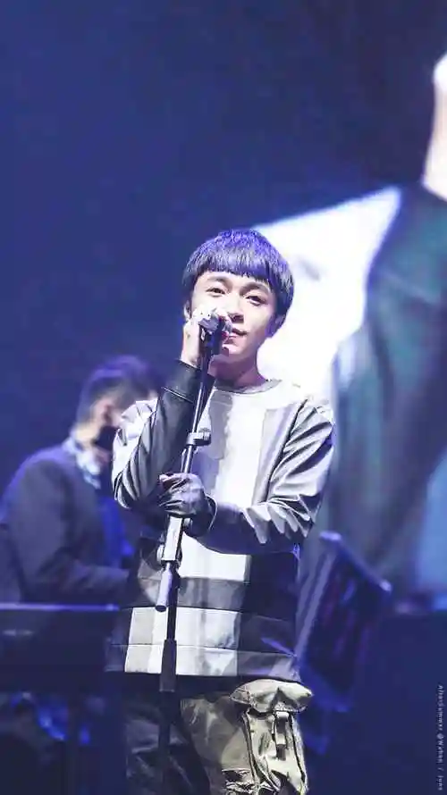 苏打绿吴青峰可爱写真手机壁纸