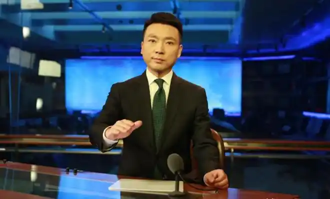 央视《新闻联播》主播康辉出圈,口播60分钟零失误,表现被认可|播音员