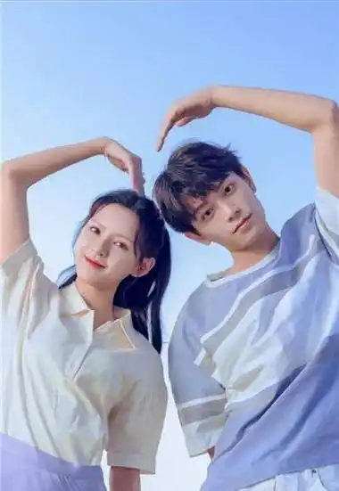 张予曦"童年照"引争议,大眼睛和瓜子脸美得像娃娃,这颜值慕了_妈妈