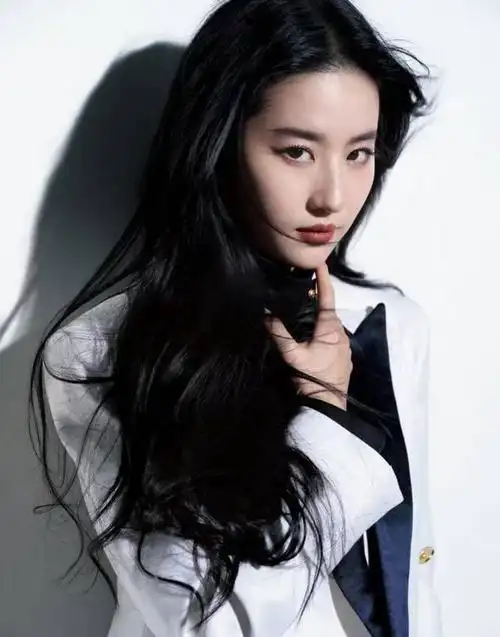 原名王维家9,任嘉伦原名任国超10,赵丽颖原名张明娟钦宝贝阿娇原名:钟