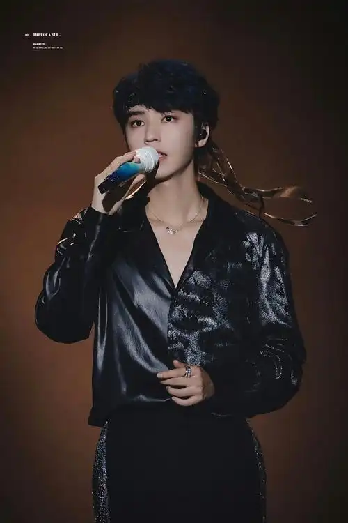 王俊凯站姐好牛