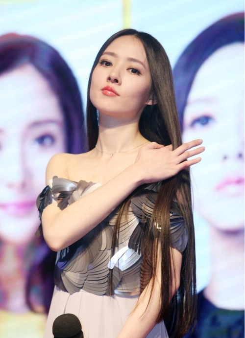 郭碧婷(中国台湾女演员,模特)_尚可名片