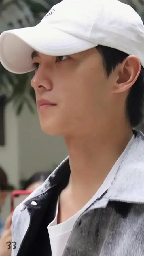 求一个杨洋的高中生于途