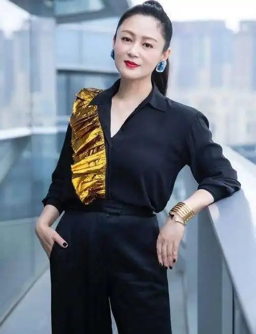 最美貂蝉陈红也老了身材发福皮肤松弛不少真是岁月不饶人