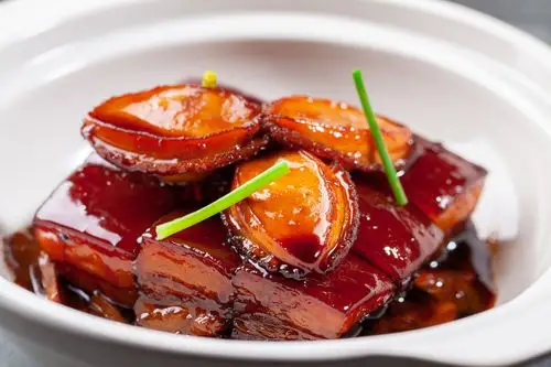 悬铃阁中餐厅荣膺东方食刻美食大赏来客赠佳肴金秋百味尝