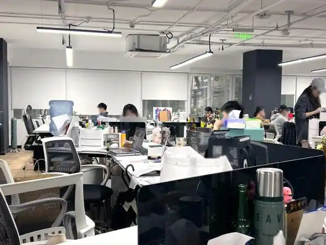 出累就拔萃#职场98环境我改变不了,但还是要让打工的自己,更