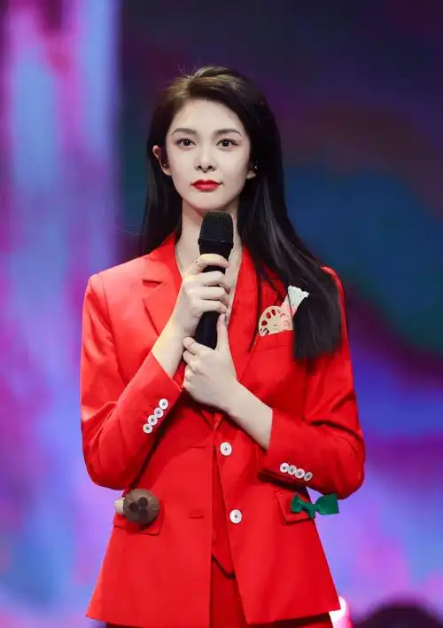 猜评团获六连揭战绩蒙面唱将猜猜猜第五季圆满收官