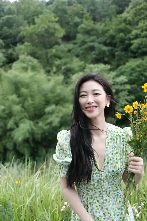 金典有机奶推荐官朱珠