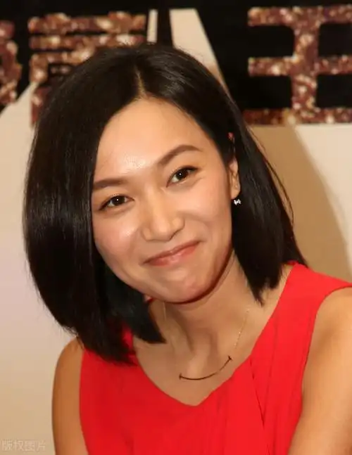 徐静蕾如今年过40岁了喜欢这种精致的美