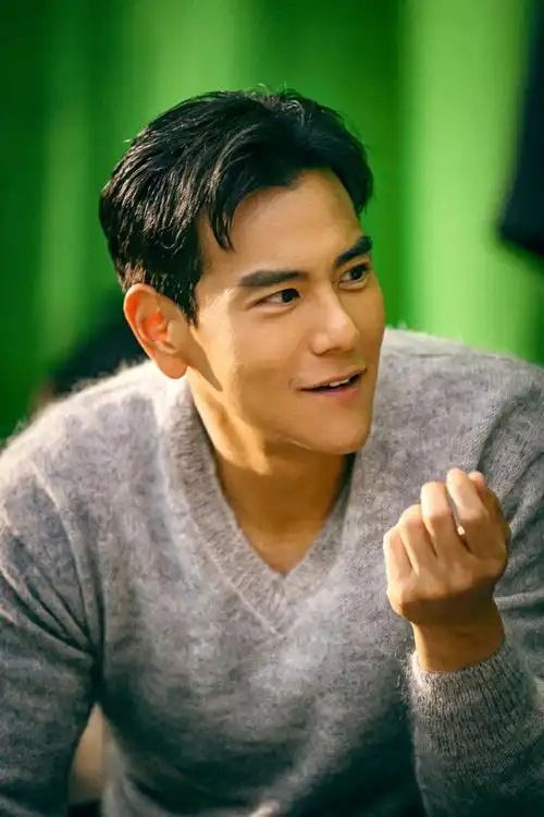 人生是场飞翔##梁朝伟彭于晏首度合作##彭于晏的追星rp爆棚