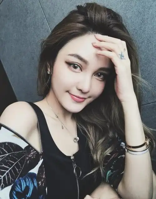 豪掷100万拿下罗志祥,我周扬青整容又如何,美就好了!