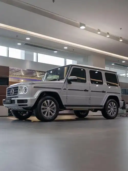 杭州奔驰98奔驰大g是忍不住回头的帅气