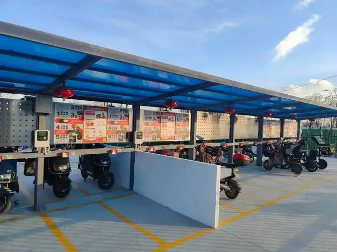 保证电动自行车消防安全北京朝阳黑庄户地区新建充电棚获好评