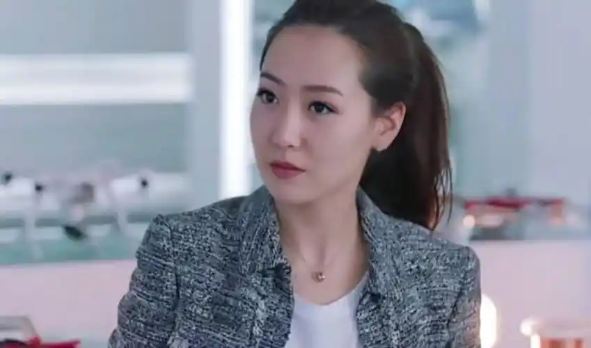 《我的前半生2》开启,靳东,雷佳音强势回归,新女主人选意外_马伊琍