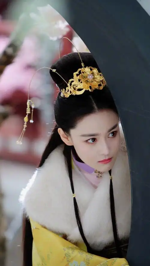 张馨予 花谢花飞花满天