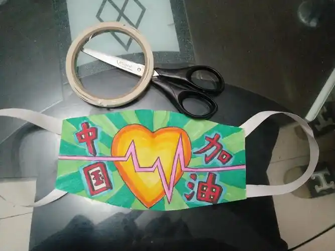 建水一小线上美术课(一二年级 第三课 制作手工口罩)