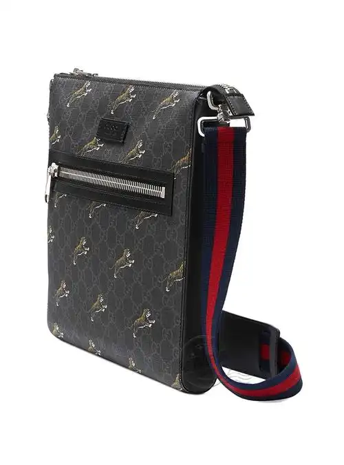 古驰gucci男包 帆布老虎印花 单肩斜跨邮差包 474137 g0kan 8992 黑灰