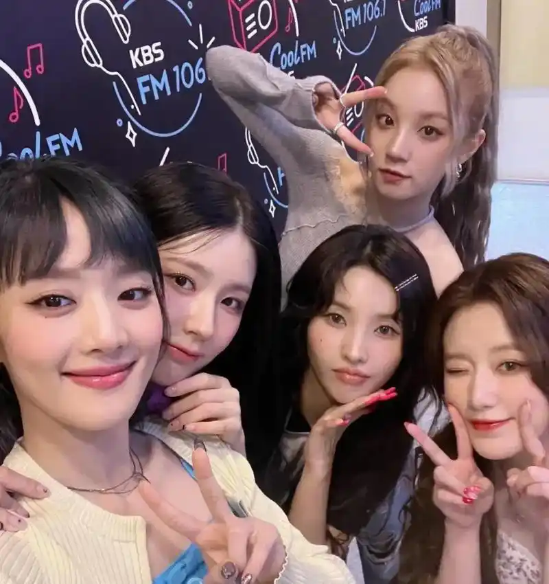 #gidle #女团 #gidle组合杂志照 - 抖音