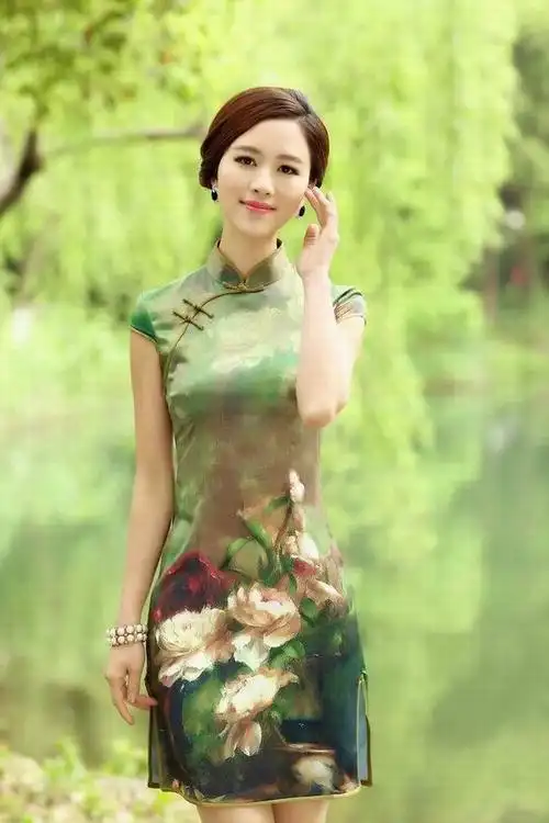 原来旗袍才是中国女性典雅之美的代表,不愧是民国时期的国服