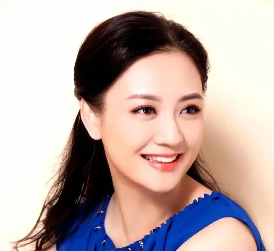 苏丽:军人,演员梦想同时实现 苏丽是一个对表演充满热忱的姑娘,她实现