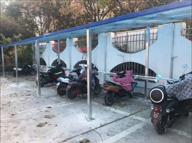 交通集团建设电动自行车充电车棚