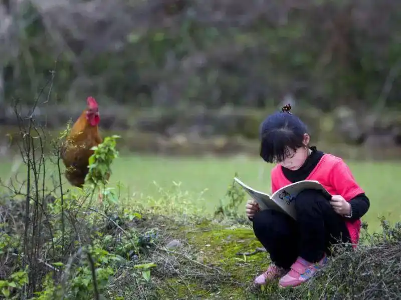 一组乡村孩子的童年照片:很值得回忆,一晃,我们都老了!