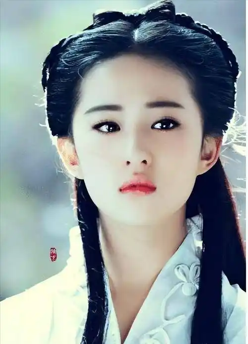 刘亦菲近照曝光一点小龙女的感觉都没了网友仙气全无