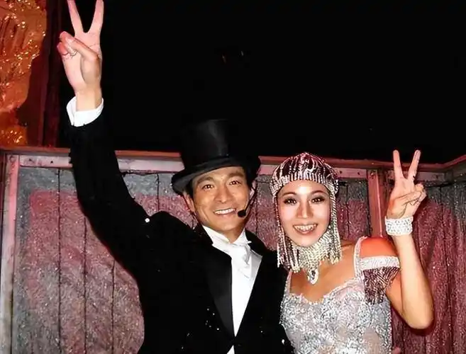 刘德华赖文慧恋情曝光两人情意绵绵却不能在一起