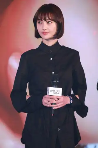 郑爽自曝偏女权 女孩要努力工作不输男人