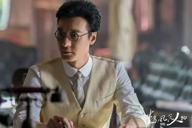 数风流人物热播何建泽以赤诚之心还原伟人风采