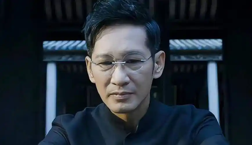 王劲松不让用他照片做头像,回复粉丝态度强硬,引热议后注销账号_明星