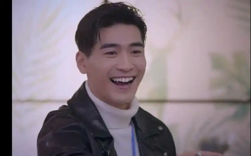 近距离爱上你——可爱二哈萧立呈