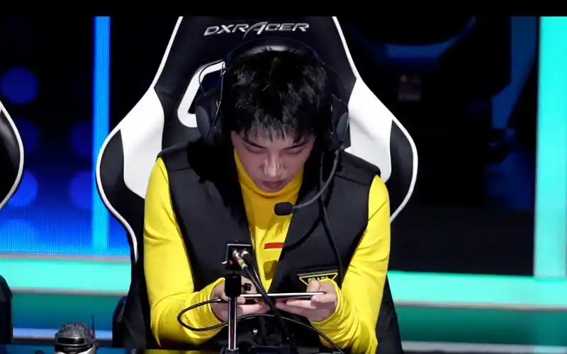 【华晨宇】和平精英饭拍全程20/11/15