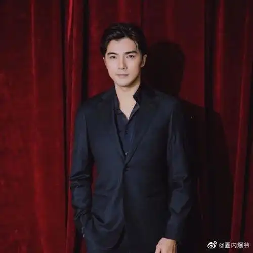 贺军翔短发##贺军翔西装近照