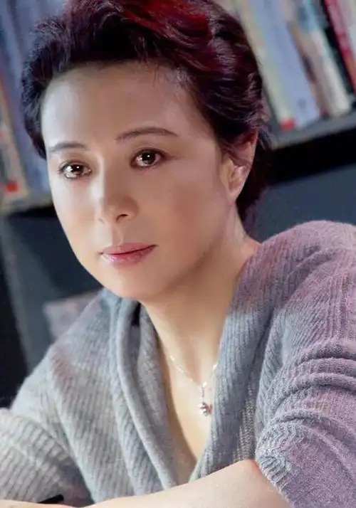 刘佳端庄美丽大方高清写真珍藏版