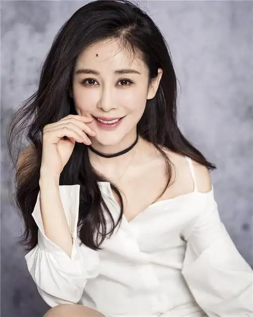 周扬[中国内地女演员]_手机互动百科