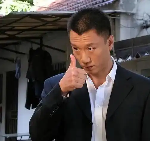 《潜伏》开拍,沈傲君和孙红雷拍吻戏对导演说:让我再拍两场吻戏