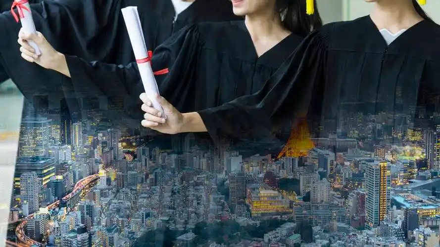 人,黑色,学位服,拿着,证书,站立,遮覆,夜晚,现代,城市