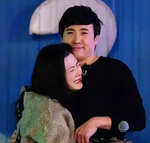沈腾求婚,王琦哭得直不起腰,她的真实并不讨喜_马丽_沈马_老公