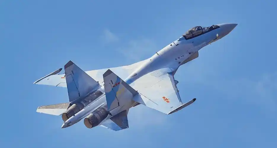 300多架歼11b战机,全部升级改进,战斗力到底有多强?_我国_解放军_进口