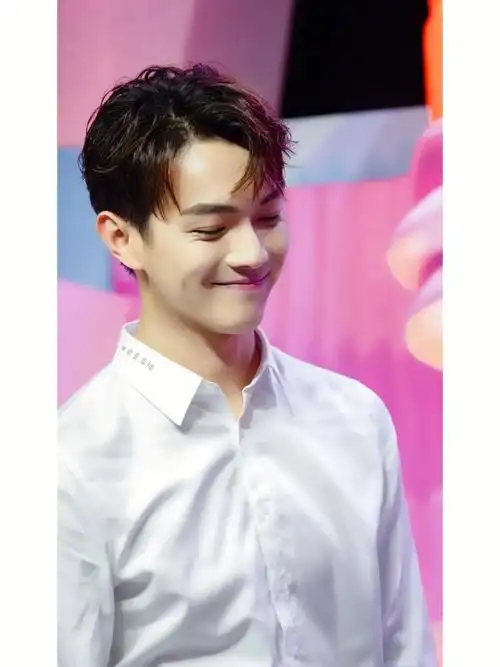 周公梦蝶我梦到许凯是我男朋友那我是谁