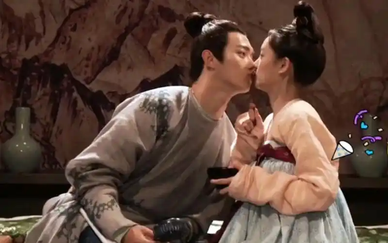 骊歌行许凯72李一桐勺子吻花絮